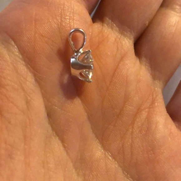 2ct D, VVS1 Moissanite Pendant - Argentium Silver - Picture 10 of 15